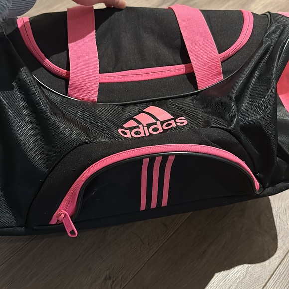 Adidas travel Bag - Picture 1 of 3